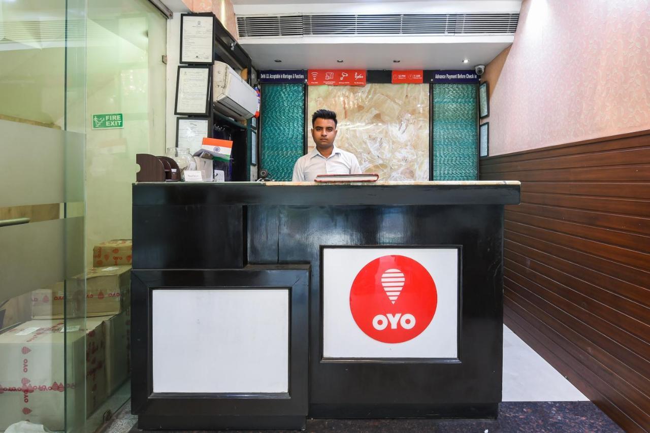 Oyo Flagship 18940 Hotel Swathi Nova Deli Exterior foto
